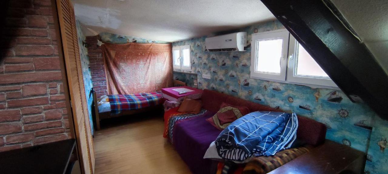 Guest House Irina Tbilisi Bagian luar foto