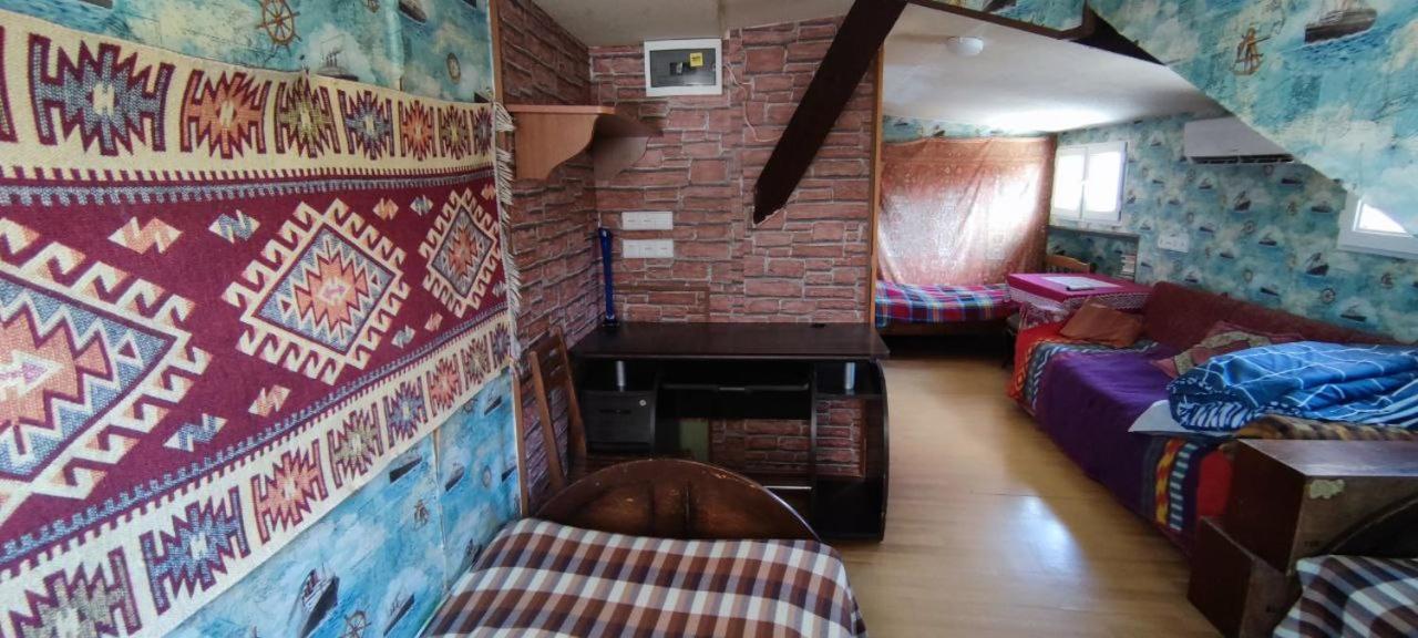 Guest House Irina Tbilisi Bagian luar foto