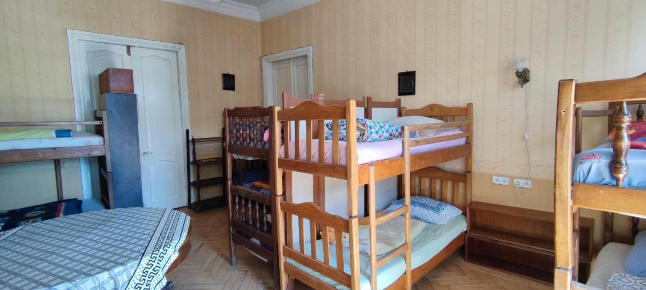 Guest House Irina Tbilisi Bagian luar foto
