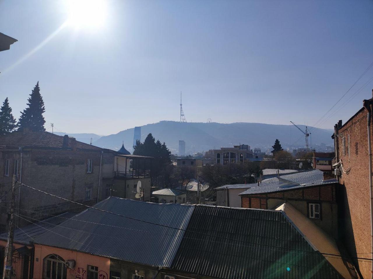 Guest House Irina Tbilisi Bagian luar foto